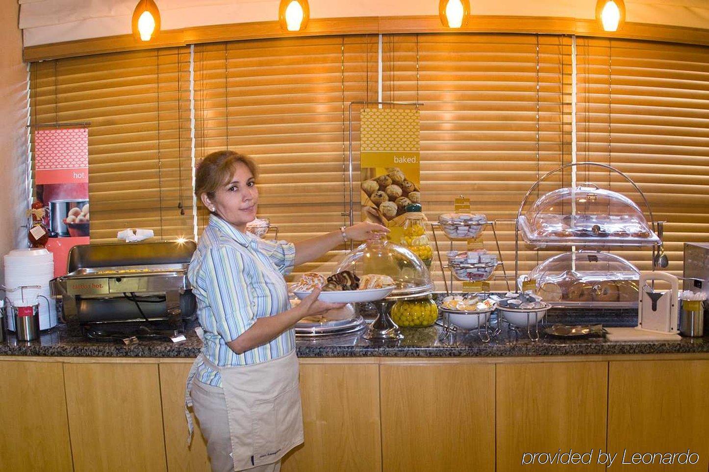 Hampton Inn Miami-Coconut Grove/Coral Gables Restoran gambar